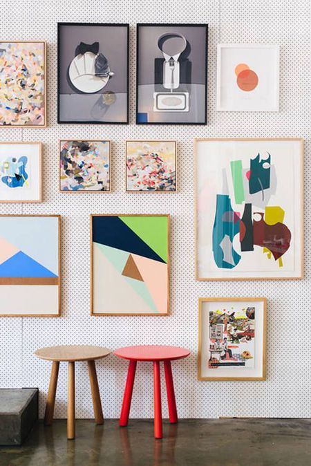 The ultimate guide to creating a stylish gallery wall!